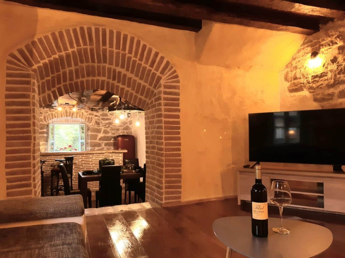 Others 5, Beautiful 3-bed House in Kotli, Buzet