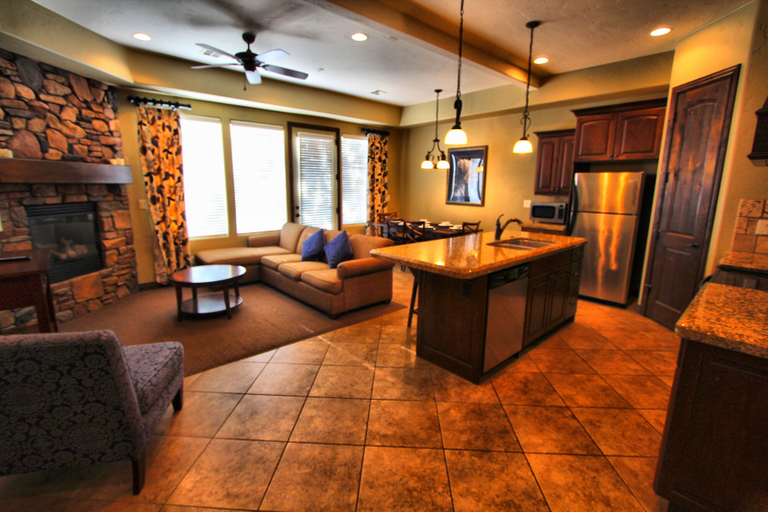 Others 5, Canyon Villas at Coral Ridge, Washington