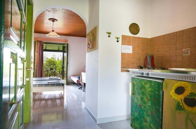 Others 3, Hara Apartments, Ionian Islands