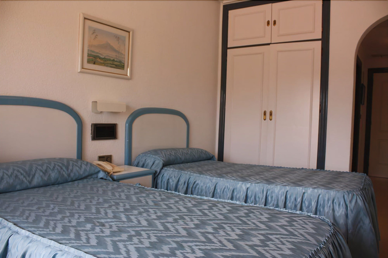 Bedroom 4, Hotel Playa Grande, Murcia