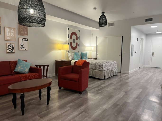 Others 5, StaysPro - Hollywood Homes Minutes to Everything, Los Angeles
