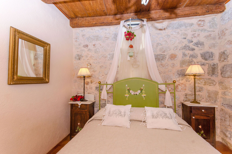 Bedroom 5, Apartments Peric, Podgora