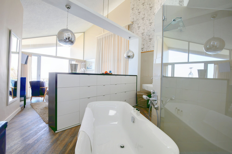 Bathroom 4, Dune Villa Wilderness, Eden