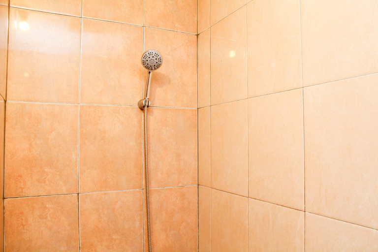 Bathroom 5, Chic and Cozy Studio Apartment at Margonda Residence 2 near Campus By Travelio, Depok