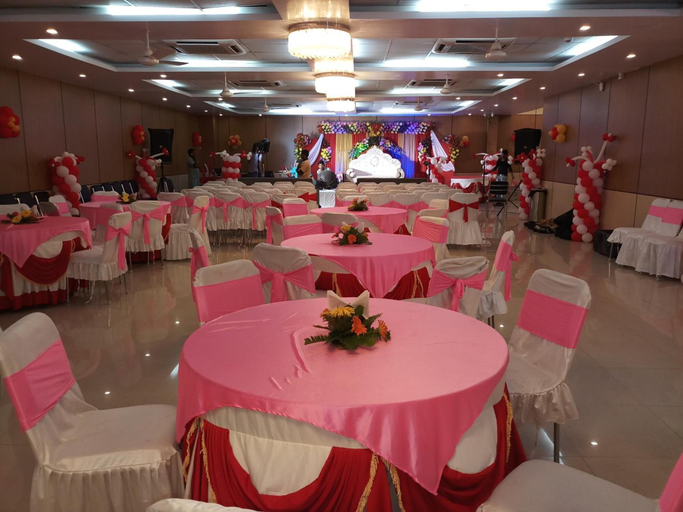 Food & Drinks 4, Hotel The Golden Sunrise, Patna