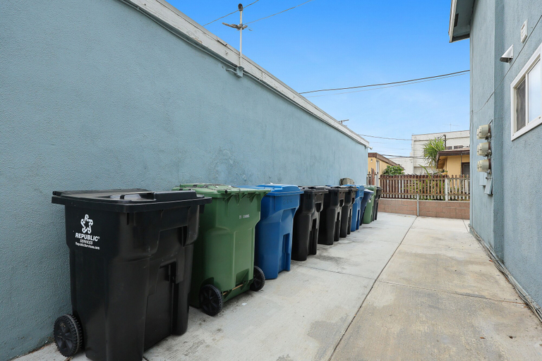 Exterior & Views 2, Bright&Cozy Getaway 10min to Downtown LA, Los Angeles