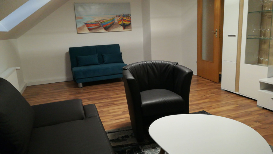 Others 5, Apartment 28OM, Recklinghausen