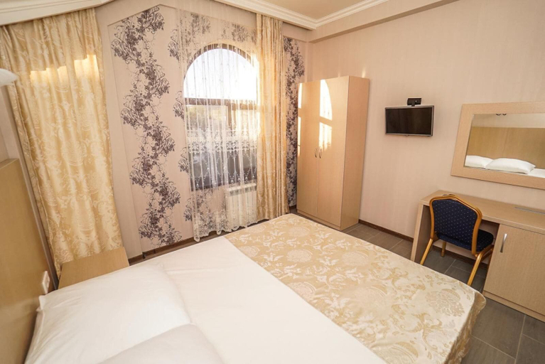 Bedroom 2, Antika Hotel, Sochi gorsovet