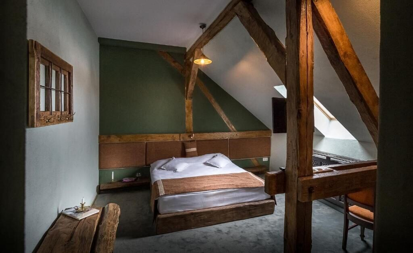 Bedroom 3, Castle Hotel Daniel, Bradut