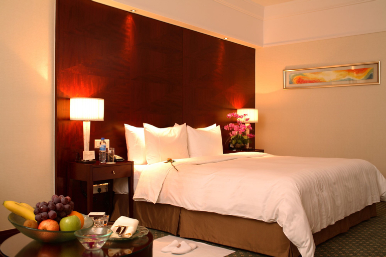 Bedroom 13