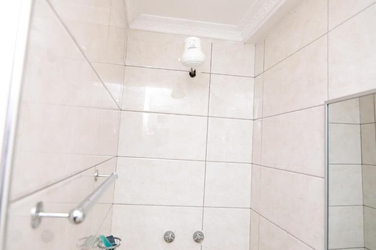 Bathroom 3, TRIPLINQ HOTEL & RESORT, South Imenti