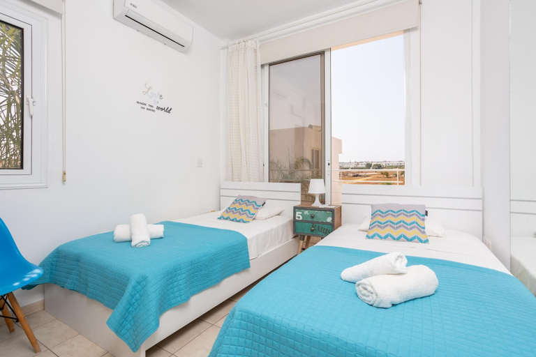 Bedroom 4, Villa Vitamin Blue in Pernera