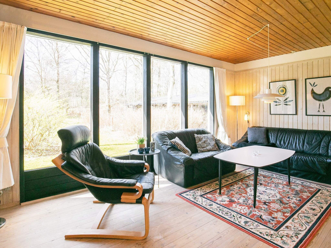 Others 4, Gorgeous Holiday Home in Blåvand Jutland With Terrace, Varde