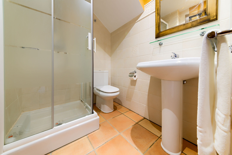 Bathroom, Apartamentos Villafaro, Cádiz