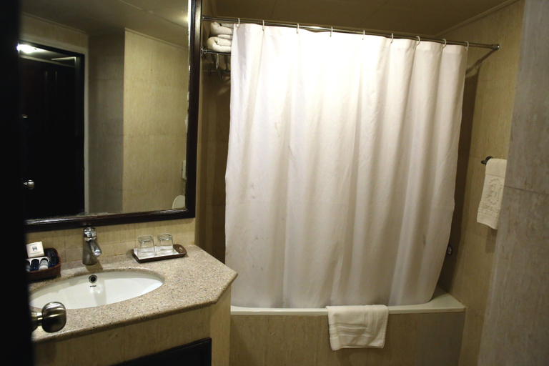Bathroom 4, Hotel Hillview Islamabad, Islamabad