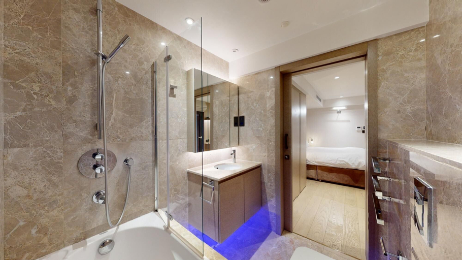 Bathroom 4, Maddox Street - 1 bed, London
