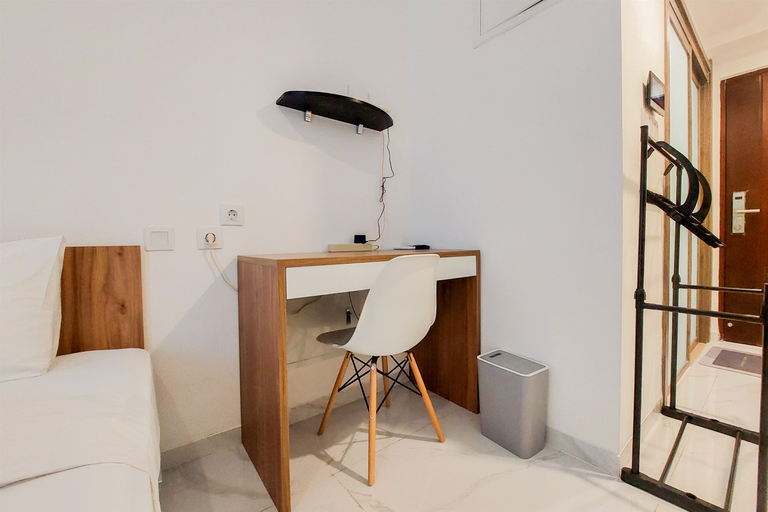 Others 5, Simply Look and Restful Studio Sky House BSD Apartment By Travelio, South Tangerang