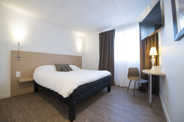 Bedroom 26