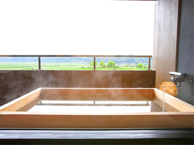 Bathroom 3, Yutorelo Yamaga, Yamaga