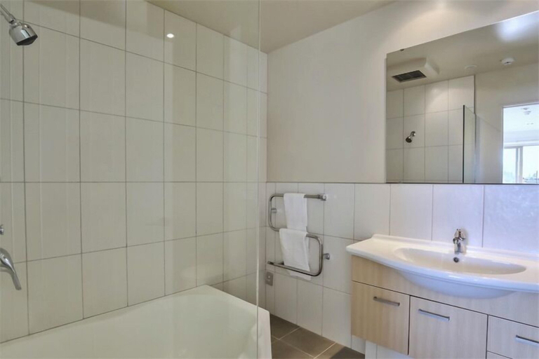 Bathroom 3, Rocky Mountain Apartment - 111-112, Queenstown-Lakes