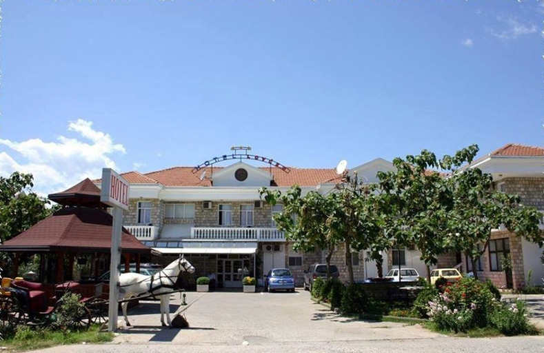 Exterior & Views 2, Hotel Lovcen