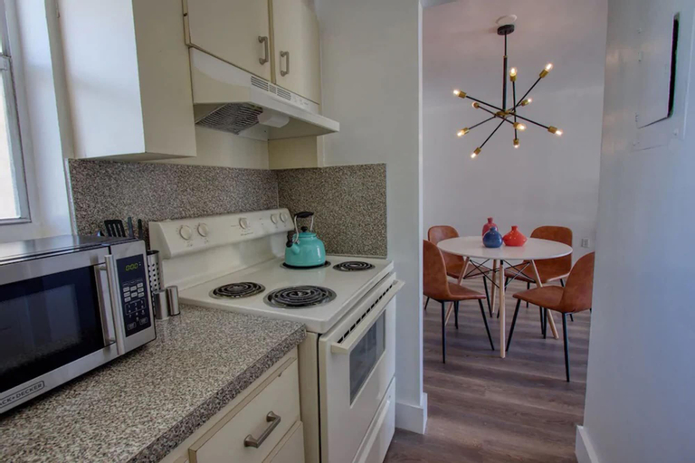 Dining Room 17