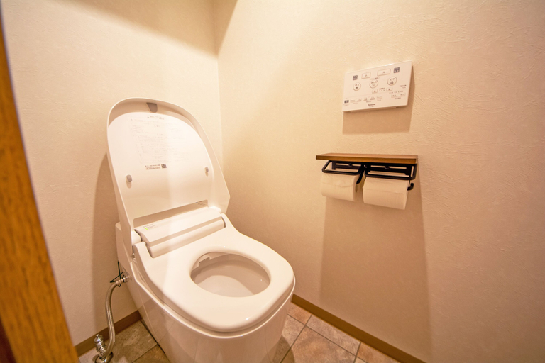 Bathroom 3, American Vintage Suite, Sumida