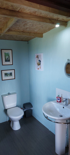 Bathroom 3, Shepherds Loch Glamping, Aberdeenshire