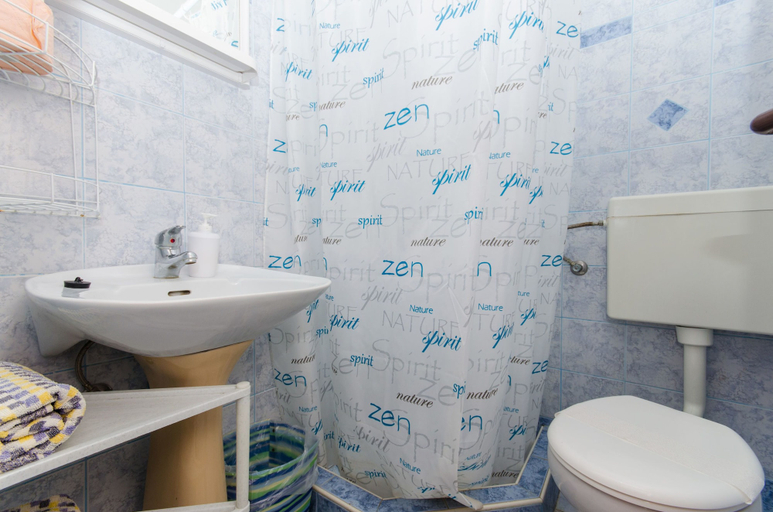 Bathroom 4, Apartment Dijana, Blato