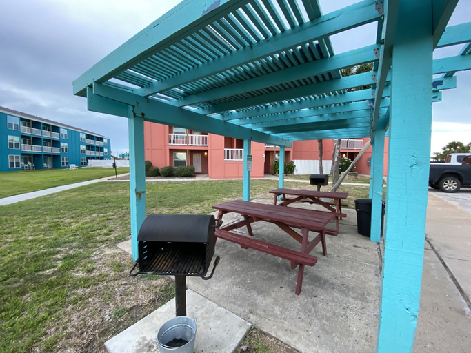 Others 5, Executive Keys Condominiums on the Beach, Nueces