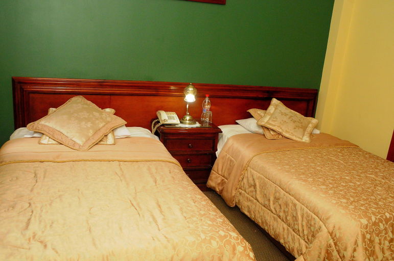 Bedroom 4, Colony Inn Hotel, Ambato