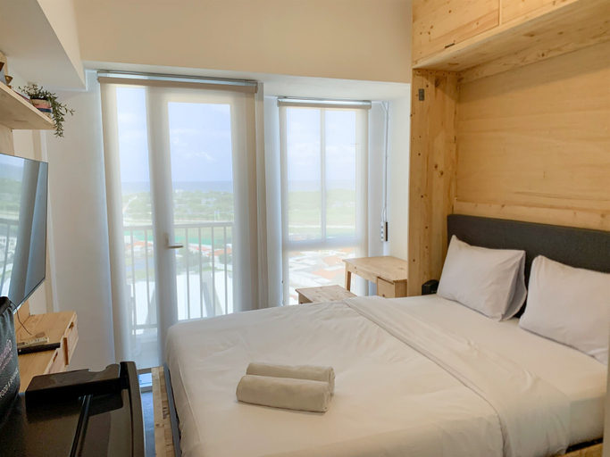 Bedroom 4, Minimalist Studio Room at Tokyo Riverside PIK 2 Apartment By Travelio, Tangerang