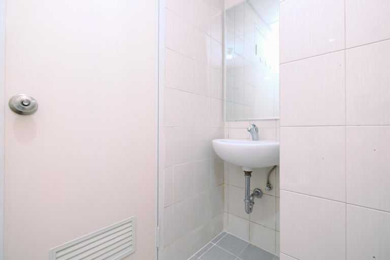 Bedroom 3, Minimalist and Best Deal Studio Room at Signature Park Grande Apartment By Travelio, East Jakarta
