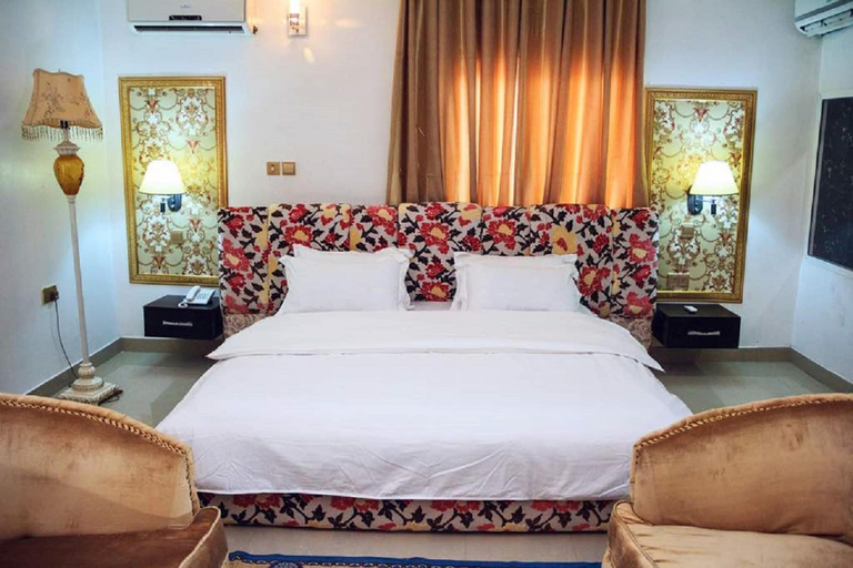 Bedroom 2, Lukeville Suites, Bwari