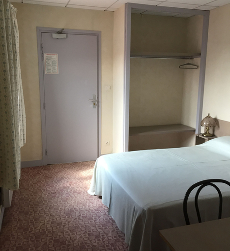 Bedroom 3, Hotel De La Mare, Oise