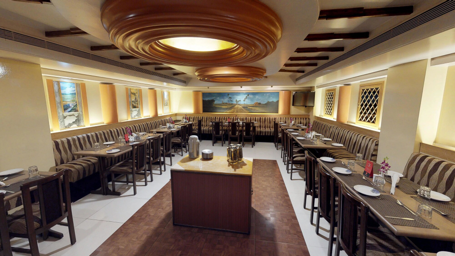 Food & Drinks 4, Hotel Pai Viceroy, Bangalore