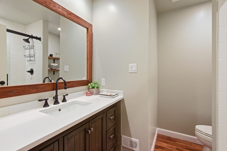 Bathroom 4, Grandview Chalet, Placer