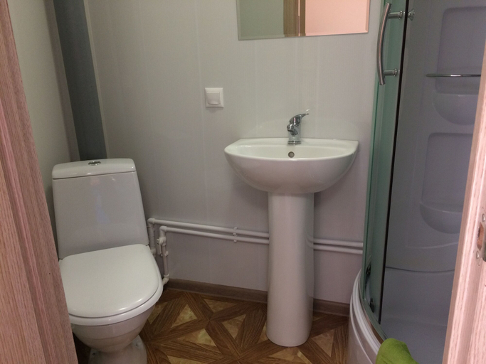 Bathroom 2, Hotel Kashira, Stupinskiy rayon