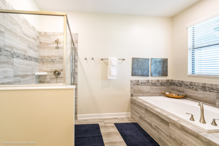 Bathroom 3, 1314bw00, Osceola