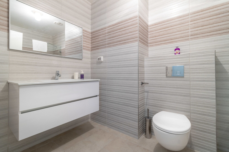 Bathroom 4, Jerusalem Suites Tower