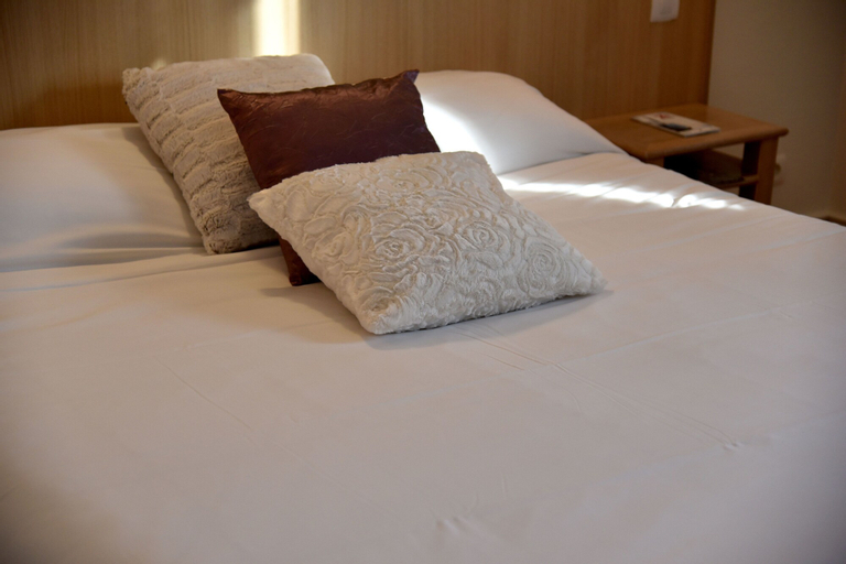 Bedroom 25