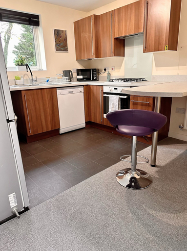 Private kitchen 5, Luxury 2bed Apartment in Wolverhampton, Wolverhampton