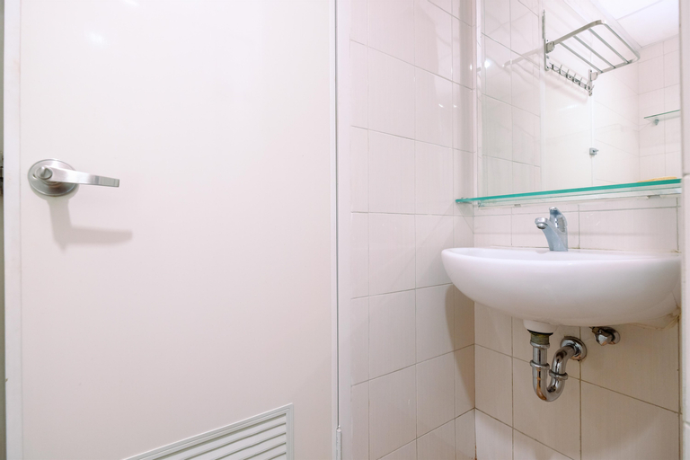 Bedroom 2, Cozy Style and Good Deal Studio Signature Park Grande Apartment By Travelio, East Jakarta