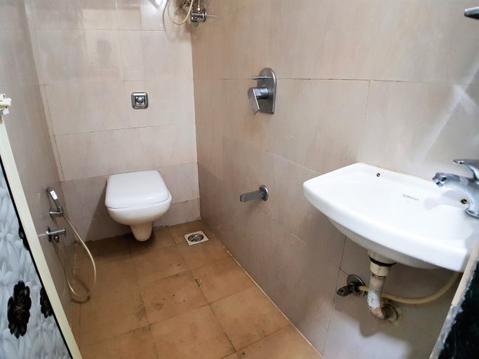 Bathroom, Hexahostel Mabrook, Mumbai Suburban