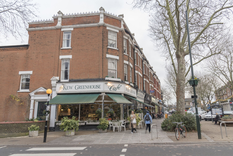 Exterior & Views 2, Traditional Home in Kew Gardens, London