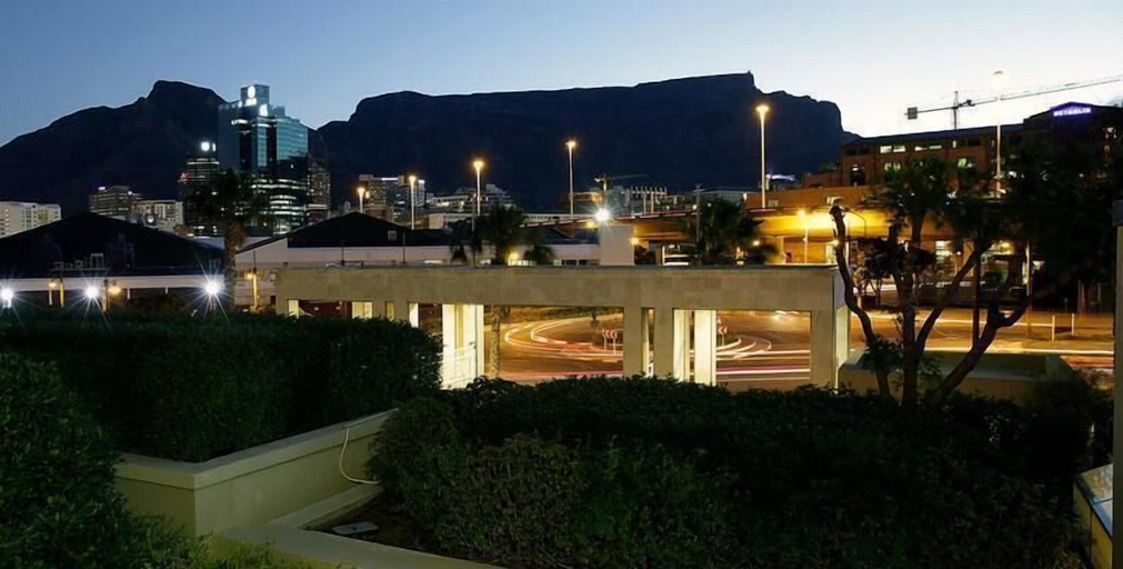 Exterior & Views, 401 Carradale, City of Cape Town