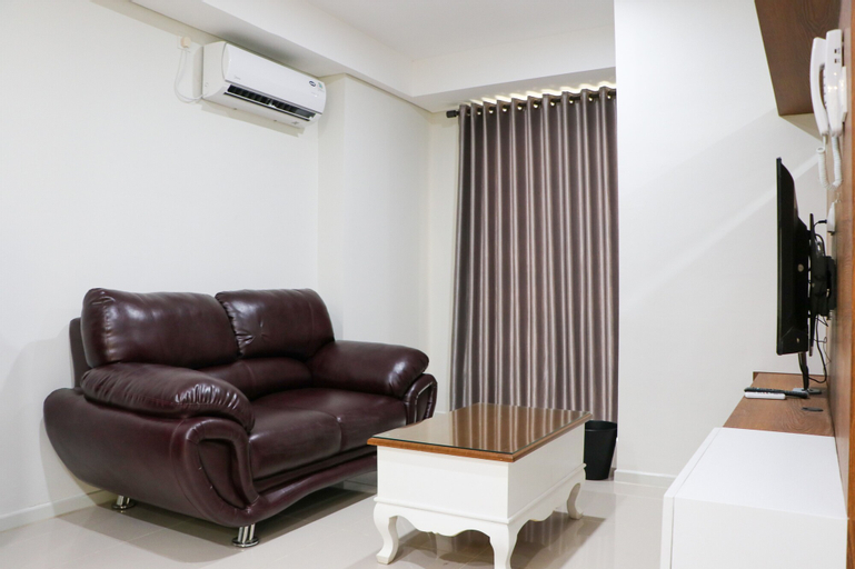 Homey and Comfort Living 2BR at Daan Mogot City Apartment By Travelio, Jakarta Barat