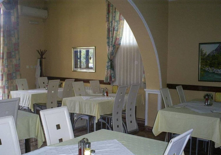 Food & Drinks, Hotel Lovcen