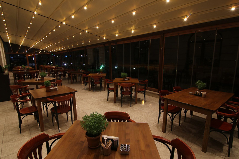 Food & Drinks 5, Royal Bilgic Hotel, Merkez