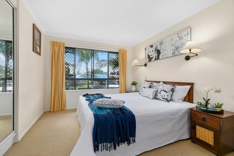 Bedroom 4, Gorgeous 1 Bedroom Unit in 4 Star Noosa Resort, Noosa - Tewantin